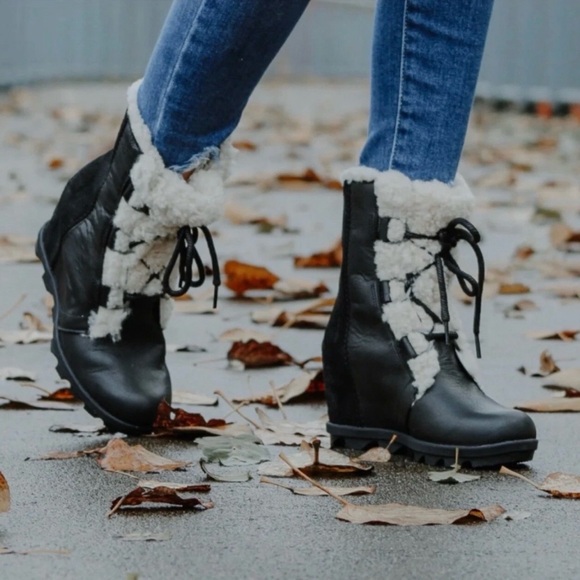 Sorel Joan of Arctic Wedge II Genuine Shearling Lace-Up Boot US 8.5 Black $250 - Picture 11 of 11
